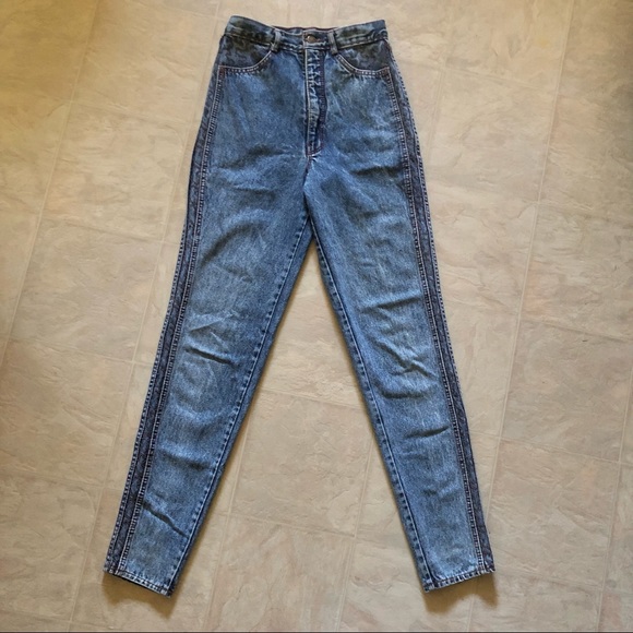 [Sold]Fancy Ass Vintage 80’s High rise Jeans - Picture 3 of 14